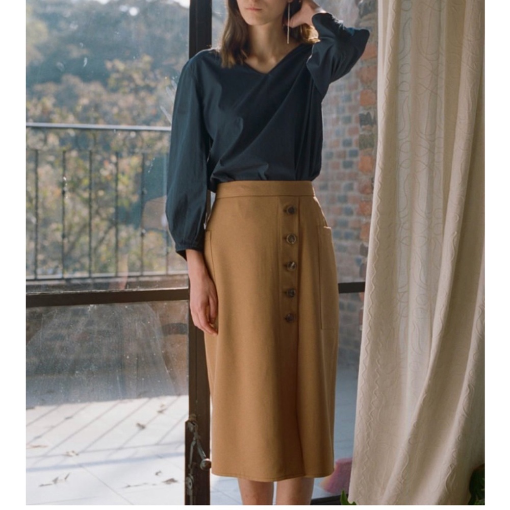 Jeana sohn camel skirt xs